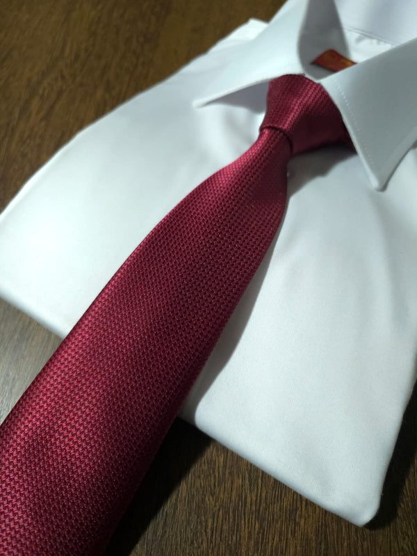 Gravata Premium de Poliéster - 2.400 fios