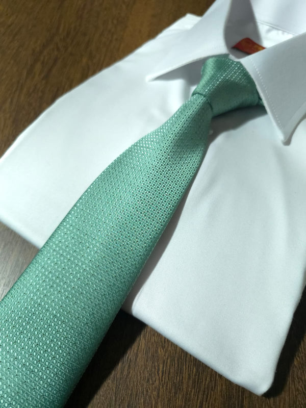 Gravata Premium de Poliéster - 2.400 fios