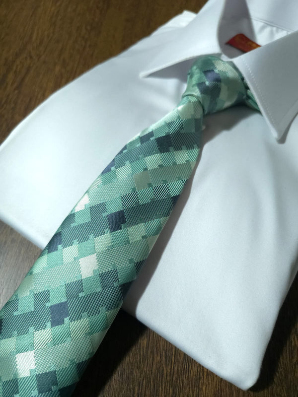 Gravata Premium de Poliéster - 2.400 fios