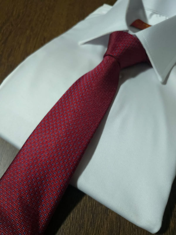 Gravata Premium de Poliéster - 2.400 fios