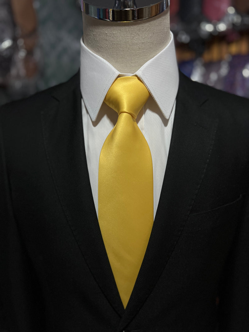 Gravata 100% Seda Monocolor Tradicional - Amarelo